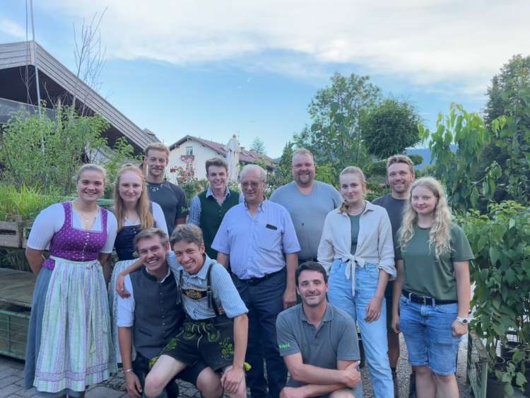 Sieben neue Jungesellen Garten Reichl Bad Wiessee